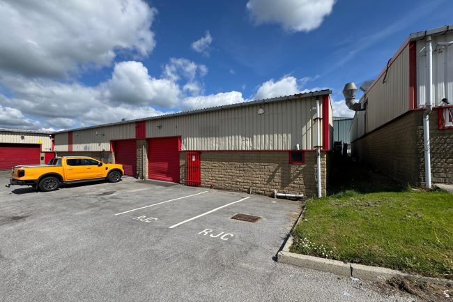 Unit 5 Farrington Road , Rossendale Road Industrial Estate , Burnley, Lancashire, BB11 5SW